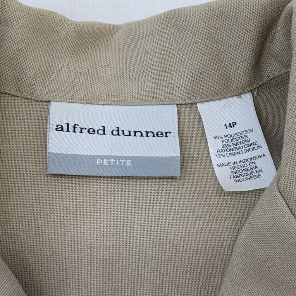 Alfred Dunner Floral stitched button up top with shoulder pads women's size 14P - Picture 8 of 15